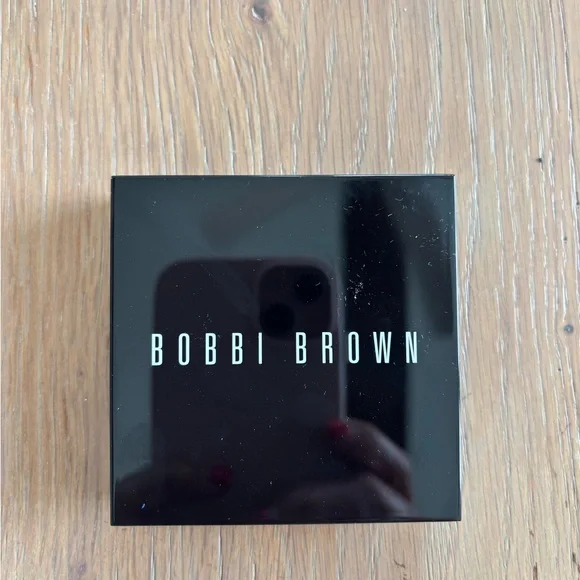 Like new Bobbi Brown brick eyeshadow compact - Picture 4 of 5